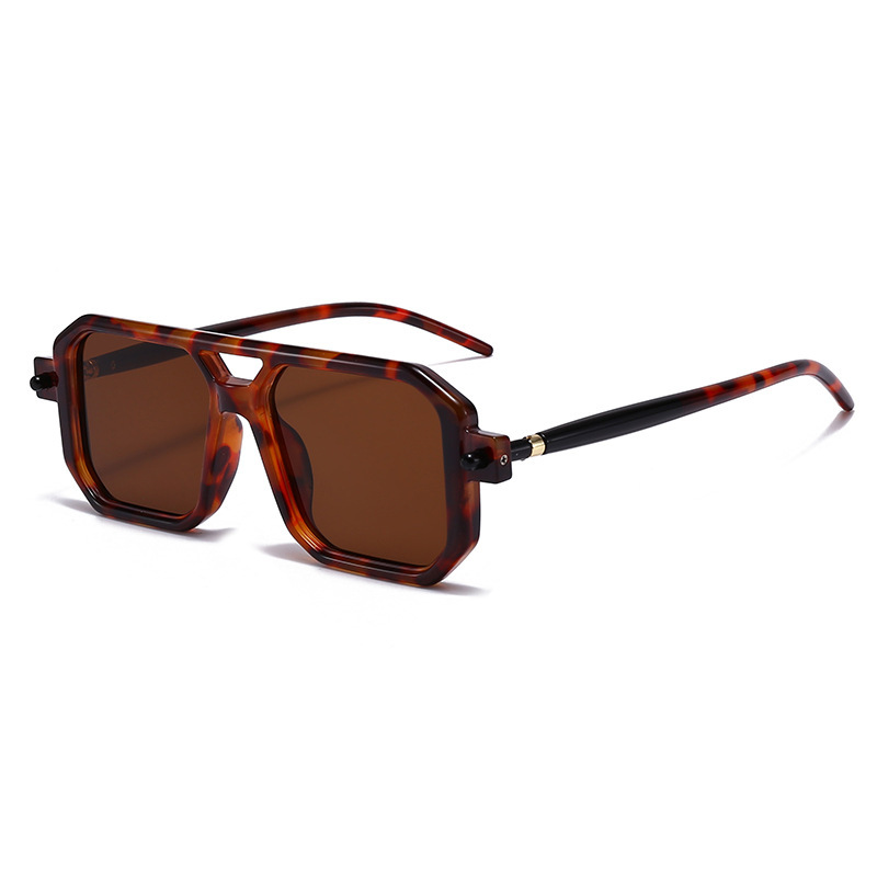 Nieuwe dubbele lichtbundel zonnebril, stijlvol en trendy voor streetstyle fotoshoots, perfect voor vrouwen, internetberoemdheden en persoonlijkheden._voghion.com