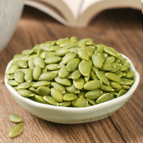 One-off wholesale original raw sweet and savory pumpkin seeds 500g snack nuts specialty roasted goods, dried fruits and nuts.