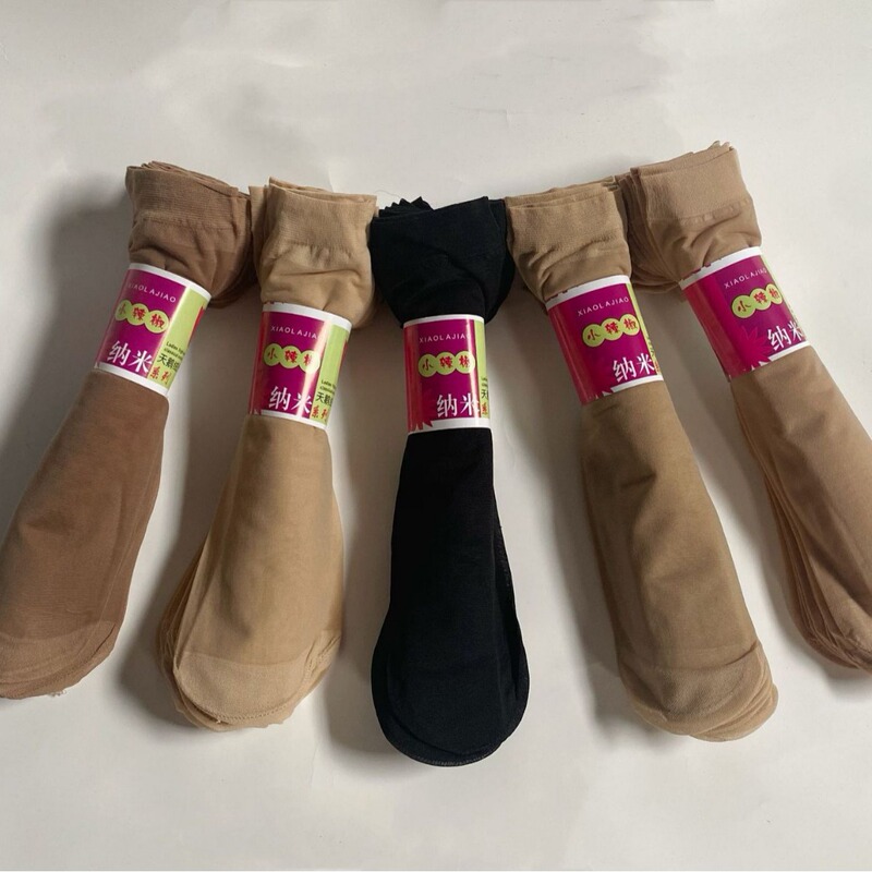 Women's Velvet Casual Pair Socks Autumn and Winter Pepper Core-spun Silk Steel Wire Socks Thin Wholesale