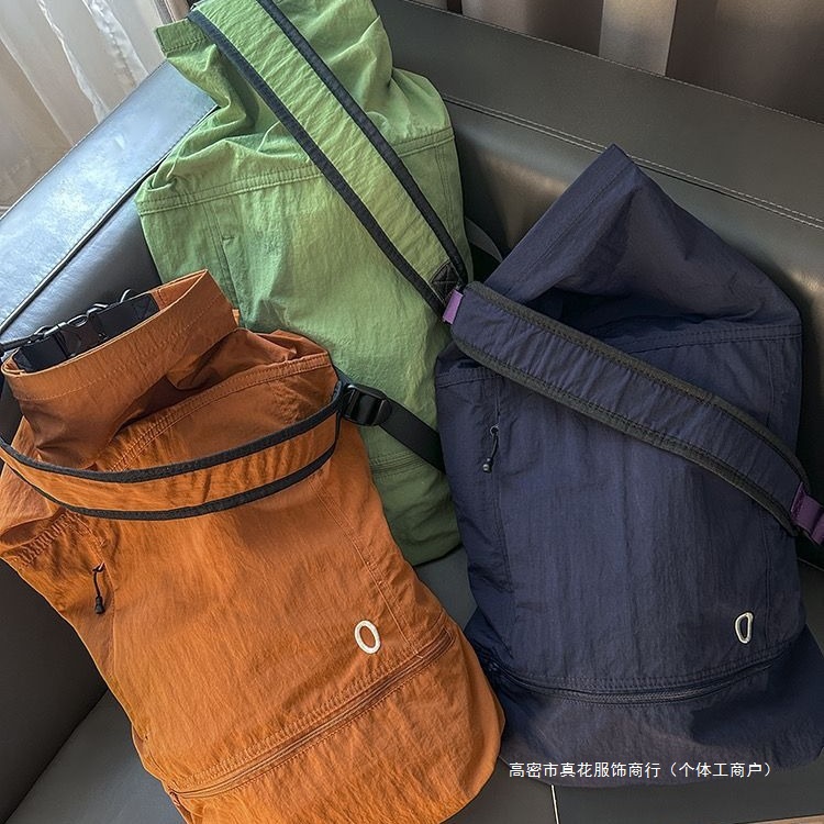 超轻!男女城市健身皱感休闲户外运动防泼水卷口背包大容量单件包