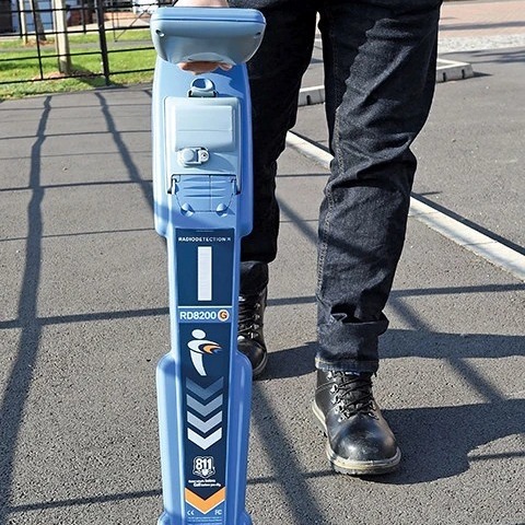 Ӣ���׵Ϲ��߶�λ��/����̽����RD8200/RD8200G �ֻ���Ӧ