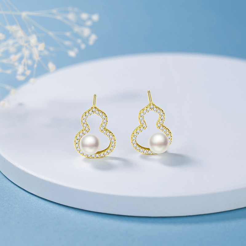 Cubic Zirconia And Pearl Stud Earrings For Everyday Wear_voghion.com