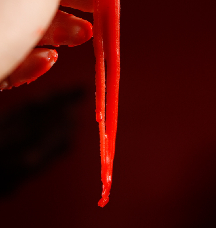 Jiuai Cat Claw Rose Low-Temperature Massage Candle, Soy Wax, 42°C, Red — detail image 23