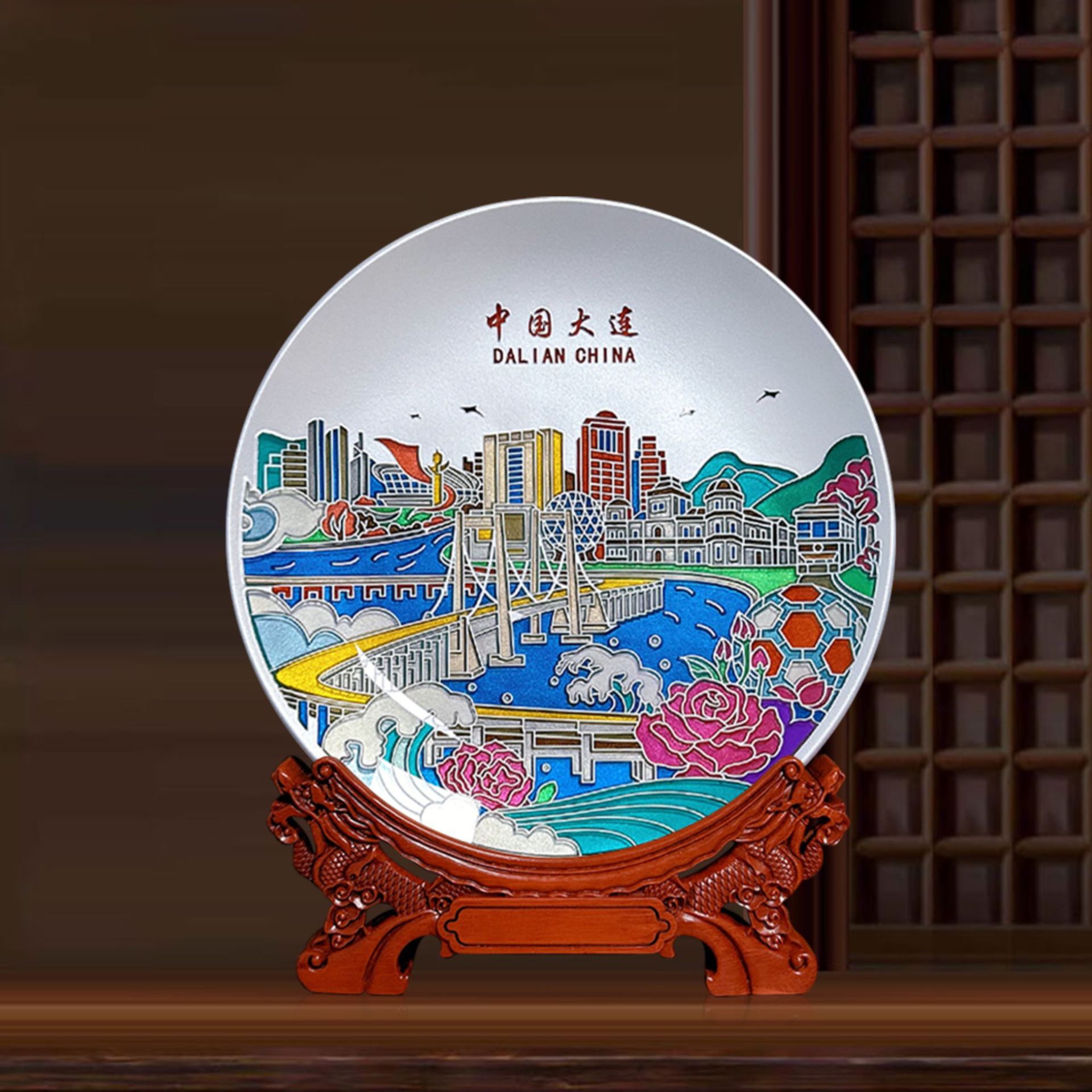 百福十年老店制造大连城市特色纪念品晶化玻璃圆盘晶雕摆盘纪念盘