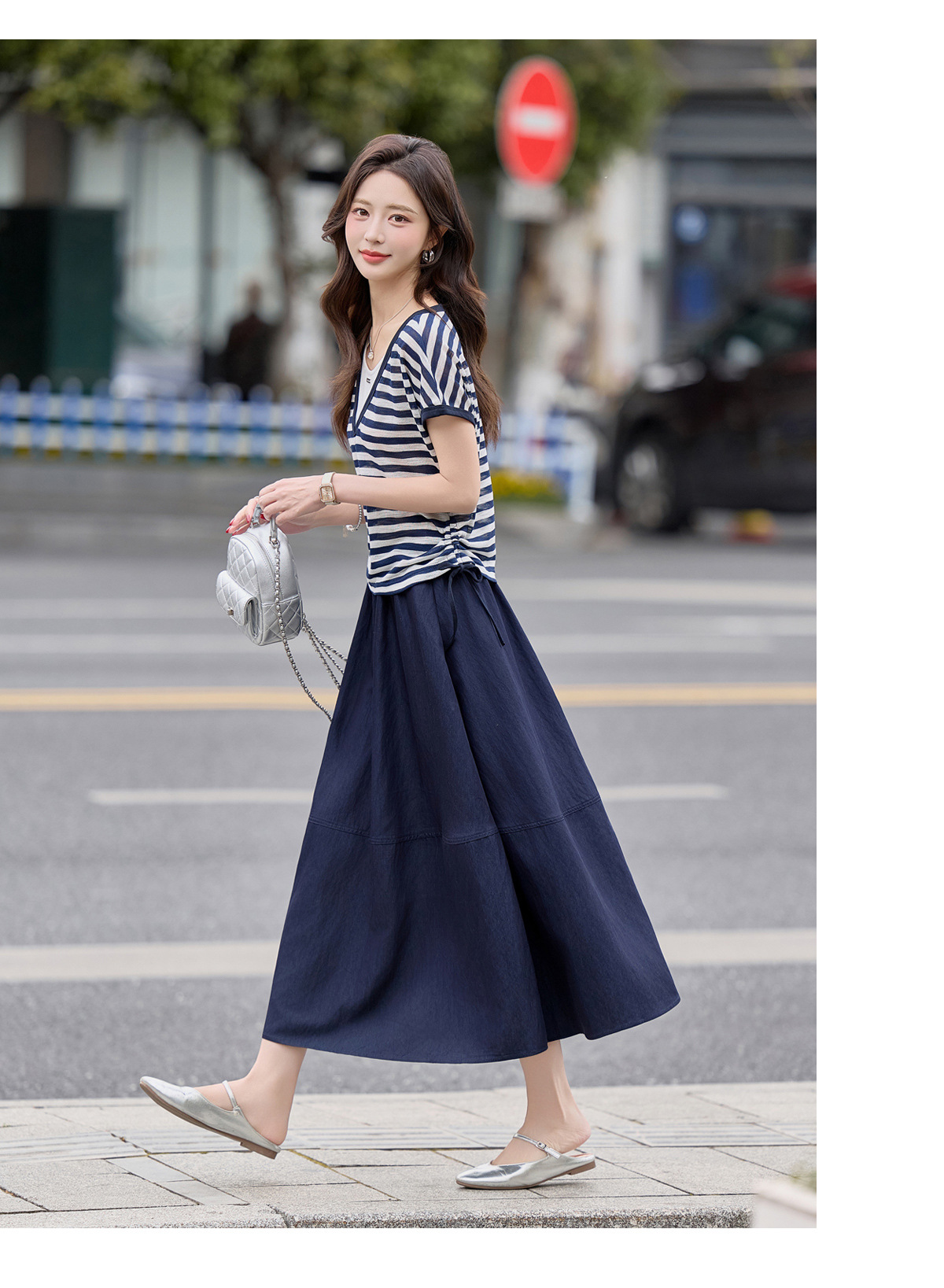 Bộ váy hai mảnh tay ngắn sọc kẻ kết hợp chân váy denim mùa hè 2026 — Màu ảnh chi tiết 17