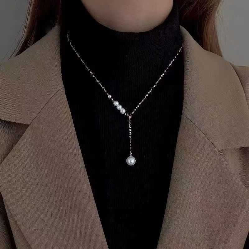 Necklace pearl with tassels, 1 pieces
