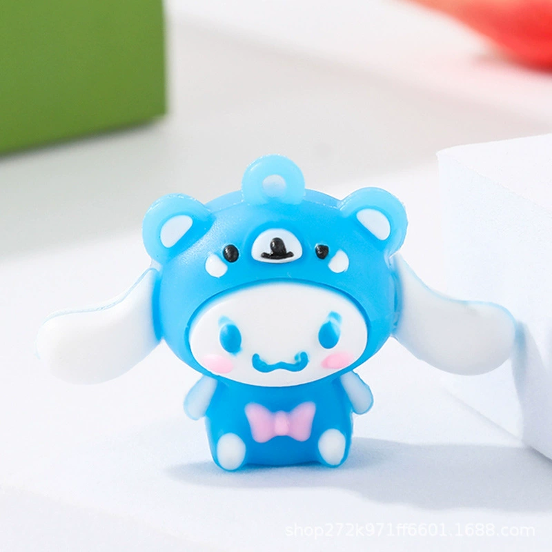 Ключница (Sanrio) кулон из силикона Kuromi, милый рождественский талисман, 3 × 1 × 4 см, assorted