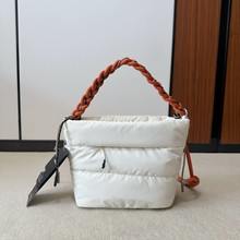 t新款秋冬季丝绵包女士斜挎包简约时尚休闲手提女包