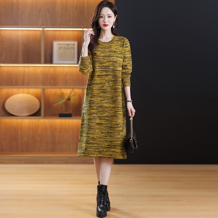 2025 New Thickeneded Knitwear Dress Mid-Length Over-The-Knee Thick Wool Knitwear Dress Fashionable Loose Bottoming Long
