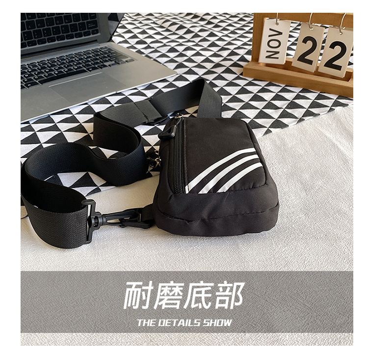 Fashionable crossbody phone bag, niche chest bag, mini crossbody bag, casual Japanese sporty small bag, light and simple single-shoulder bag Item Picture