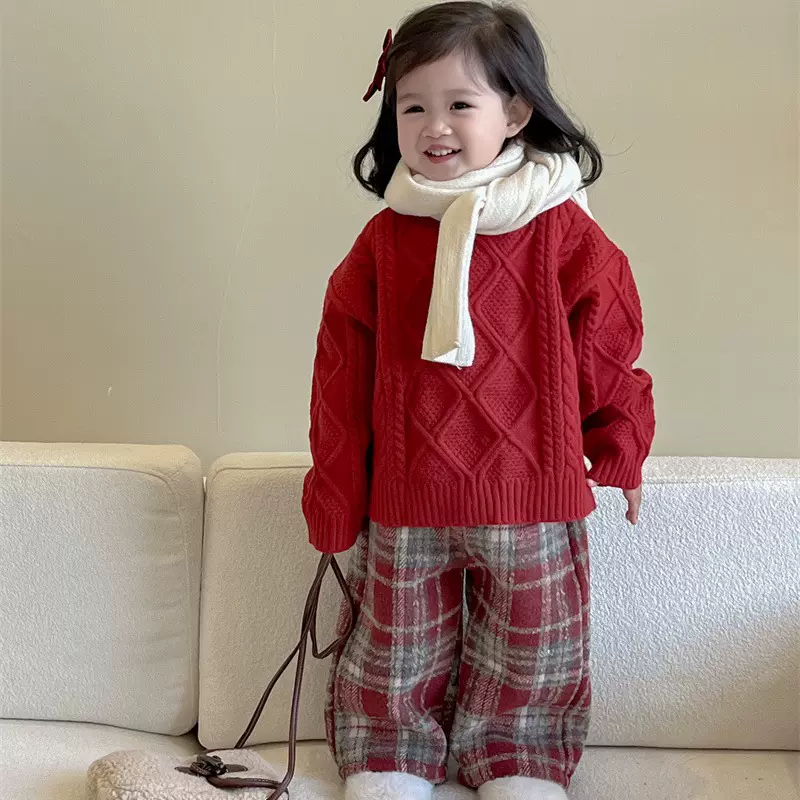 韩版童装2024新款冬季女童套装圣诞新年菱形格针织毛衣+红格长裤