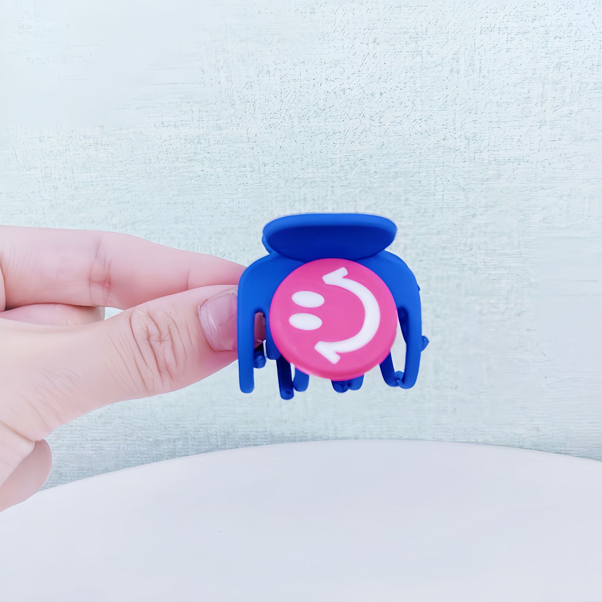 Bebé encantador cara sonriente clip de cola de caballo alto clip de cabello para niños 2026 nuevo clip de cabello para niñas agarradas con dopamina