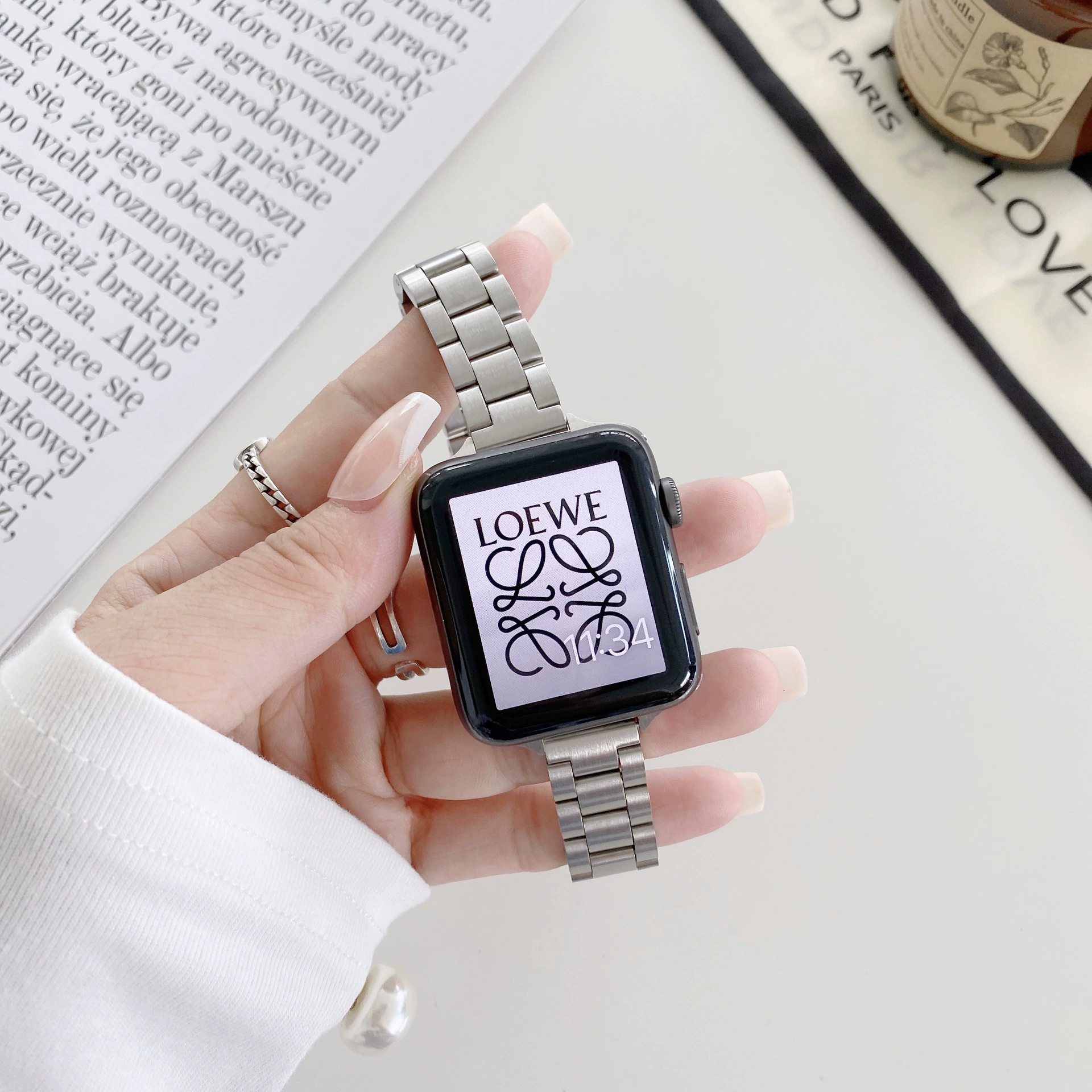 Подходит для Apple IWATCH7 поколения три тонкий ремешок SE456 поколения деловой досуг три стальных часов