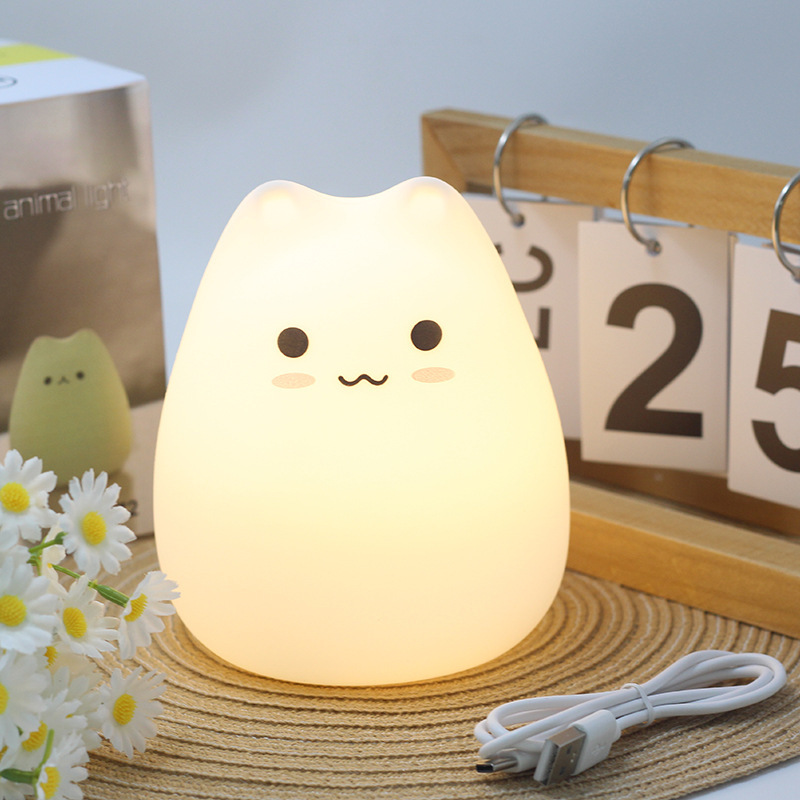 Lámpara de noche del pato lindo dormitorio lámpara de cama lámpara recargable de silicona lámpara de regalo de cumpleaños lámpara de palpitación