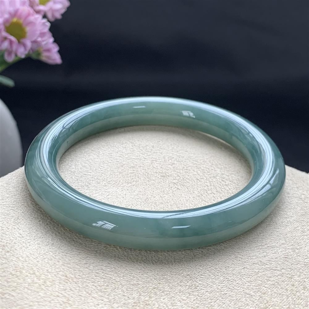 Vòng tay ngọc bích tự nhiên Miến Điện A hàng nổi hoa dầu màu xanh lá cây