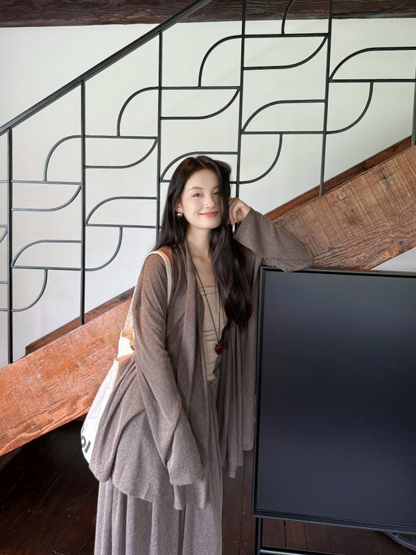 DIGM | 2025秋季极简风慵懒风松弛感宽松开衫外套针织衫女A29129|undefined