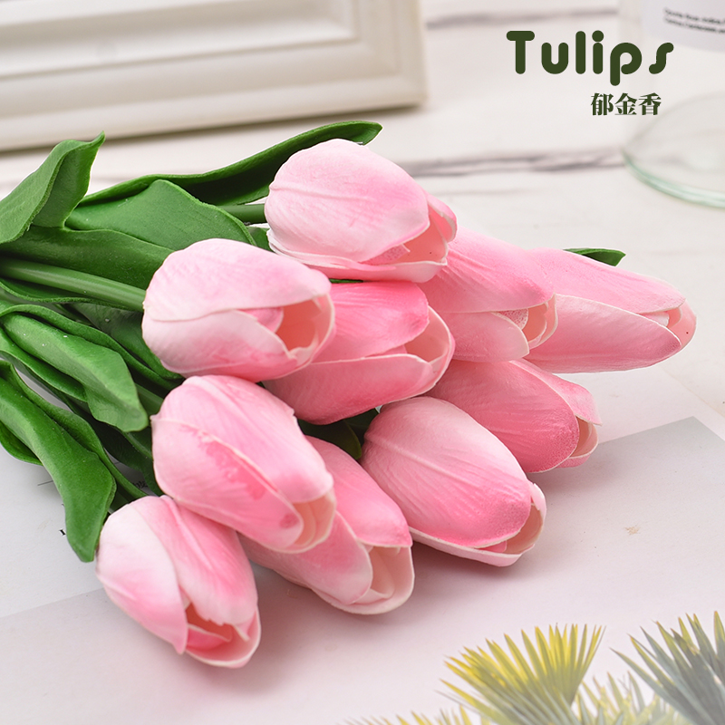Mini tulipán flor artificial sensación húmeda Adornos de disparo avanzados Decoración del hogar Flores falsas Ramo de flores secas Ventas directas de fábrica
