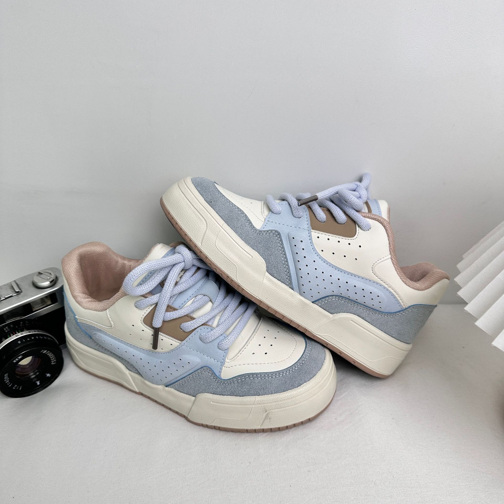 Zapatos de skate de tendencia de suela gruesa de onda lejana para niños estudiantes 2025 primavera zapatos de lona deportivos de lengua gruesa zapatos de mujer de todo fósforo image 8