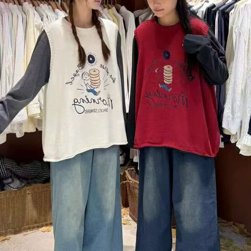 韩版新款时尚针织绣花卡通马甲韩系休闲宽松百搭叠穿坎肩毛衣背心