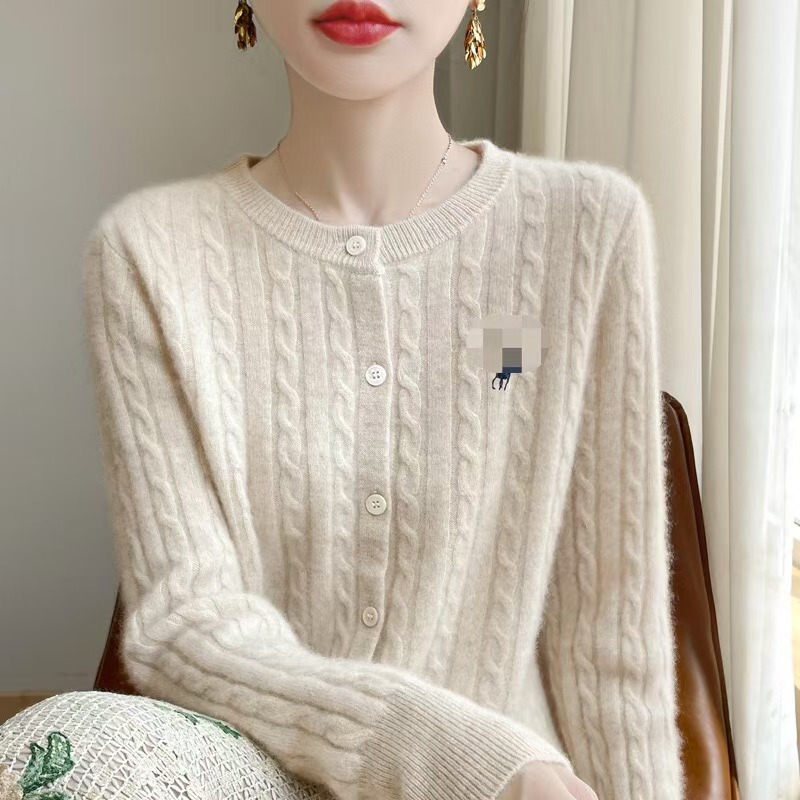 2024 Autumn and Winter New Embroidered Pony Knitted Cardigan Women's Round Neck Loose Twist Sweater Jacket Design Top
