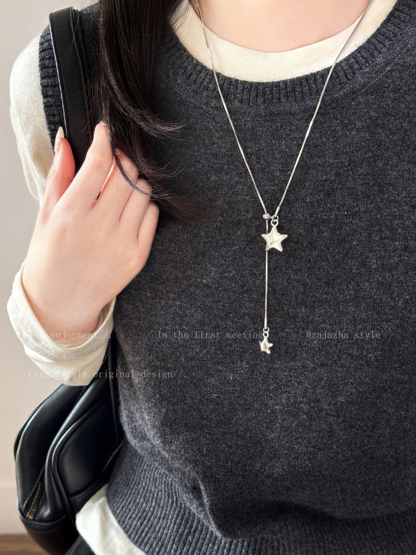 Collier long ajustable en forme d'étoile « Promenade dans la galaxie » pour femme, collection automne-hiver 2026. Pull polyvalent tendance._voghion.com