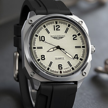 ����r���̄�Ƥ�����s��ʿ�ֱ������e�͹ű��P�W��ʯӢ���F؛���l