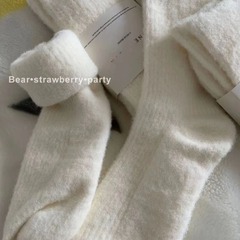 Waterproof Mink Wool Women's Mid-Calf Socks for Autumn/Winter - Thicker and Warmer, Fluffy White Postpartum Socks, Warm and Breathable Hairy Socks