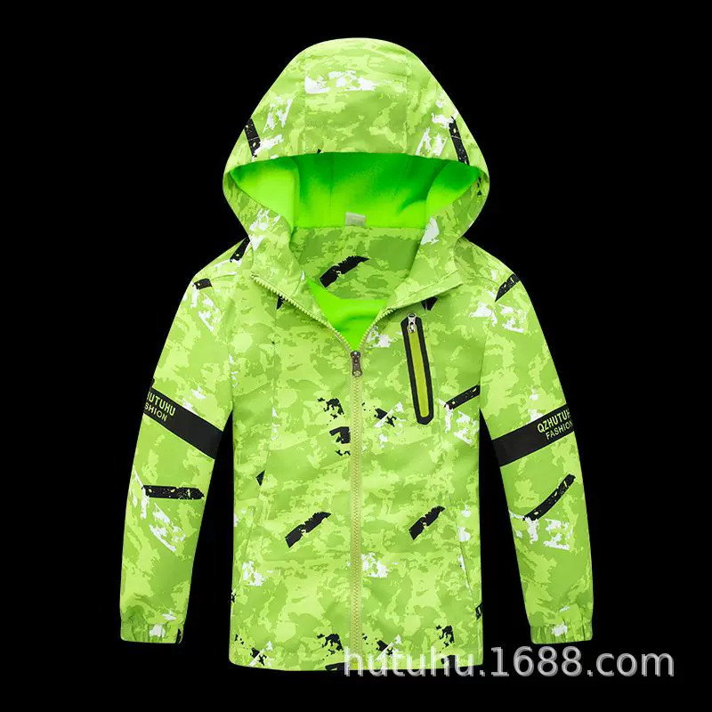 童装2023迷彩新款男童冲锋衣儿童加绒保暖外套中大童防风防雨风衣