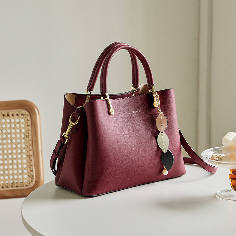 Women's Bag Red Wedding Bag Mom Bag 2026 New Holiday Gift Bag Women's Handbag Wedding Genuine Leather Women's Bag Women's Bag Red Wedding Bag Mom Bag 2026 New Holiday Gift Bag Women's Handbag Wedding Genuine Leather Women's Bag
