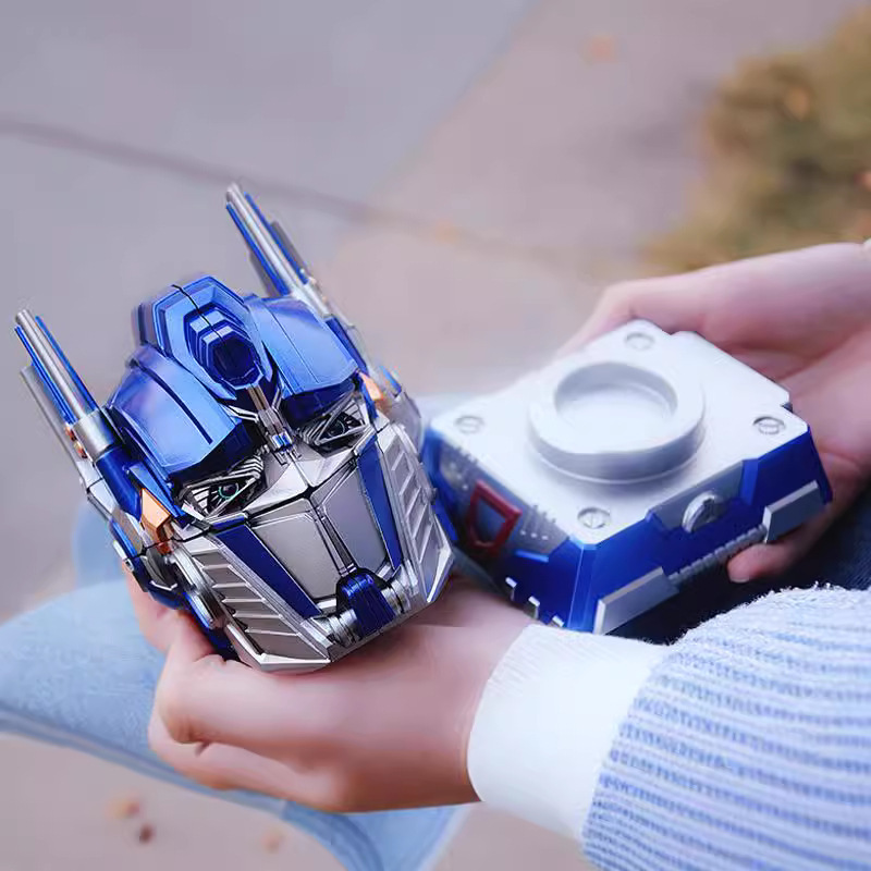 Arte extraño Hornet Man Optimus Man Creativo Cubo de Rubik de segundo orden Deformación Nivel 2 Animación Puzzle Divertido Juguetes creativos