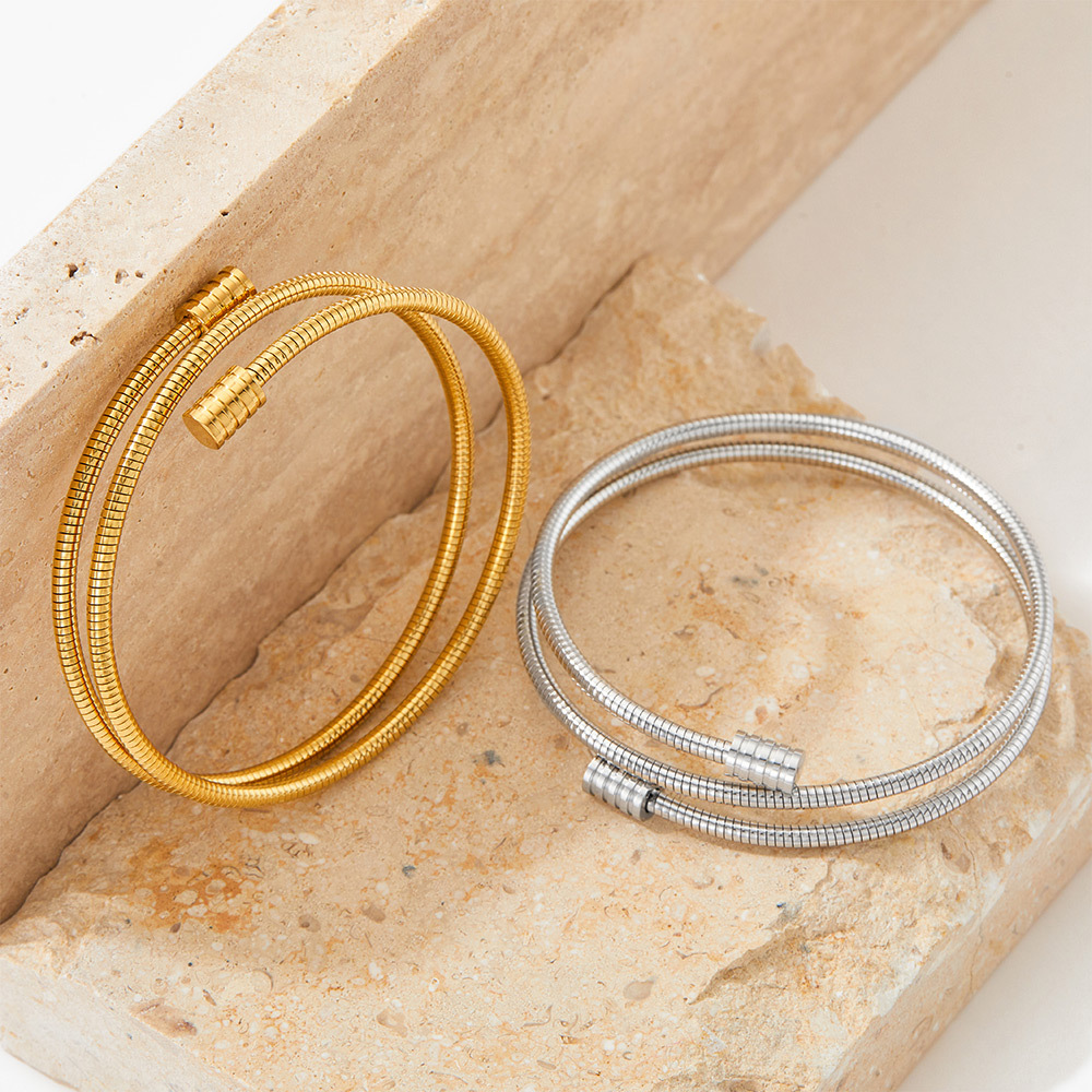 22g Weight 0.03µm-0.05µm Gold Plating Thickness PVD Coated Gold Plating Process Real Gold Plated Plating Material No Inlaid Inlay Material Bangle Classification PVD Coated Real Gold Plated 16K Gold White Gold Plated Gold Plating Solid Color 304 Stainless Steel Classic Style Waterproof Non Tarnish 304 Stainless Steel Bangle