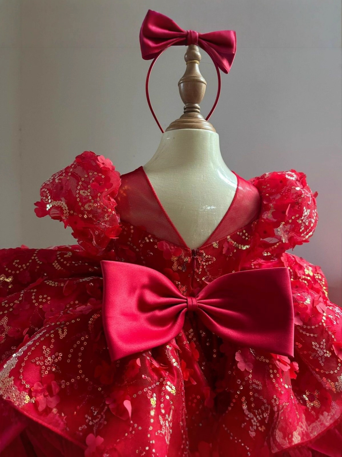 Vestido de aniversario de niñas Año Nuevo vestido corto rojo vestido de cumpleaños de cien días