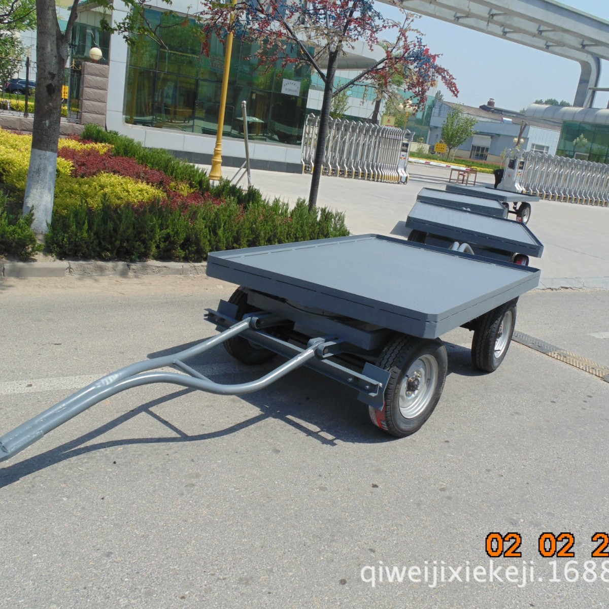 货源供应 1吨平板拖车   双向牵引   长期供应厂家供应