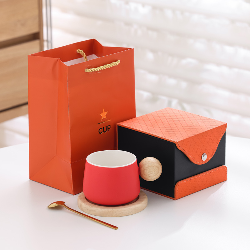 Taza de café de moda, regalo de mano, taza de cerámica, taza de roble, mango de taza con plato, cuchara, caja de regalo, bolsas, LOGO grabado