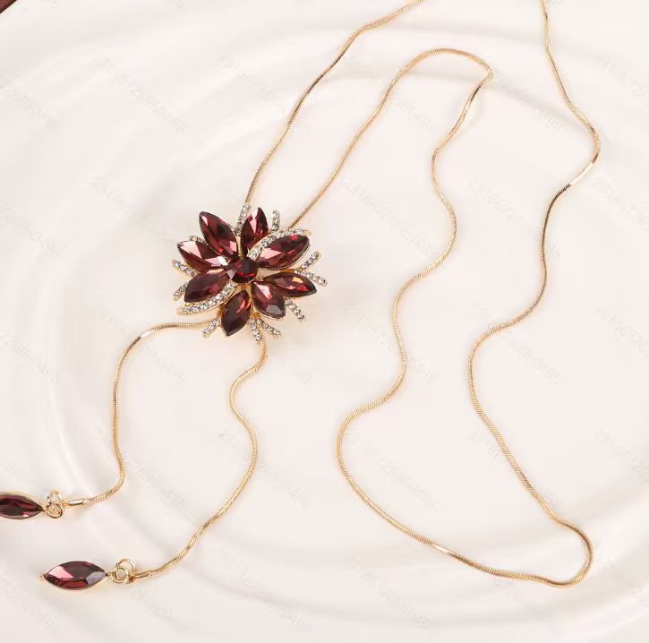 Collar Largo con Borla para Mujer de Aleación para Otoño e Invierno