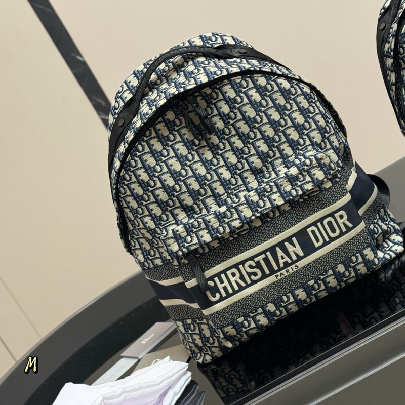 Backpack Canvas Jacquard Travel Bag Large Capacity Versatile Student School Bag Backpack Embroidered Bag European and American Retro Lightweight Backpack Canvas Jacquard Travel Bag Large Capacity Versatile Student School Bag Backpack Embroidered Bag European and American Retro Lightweight