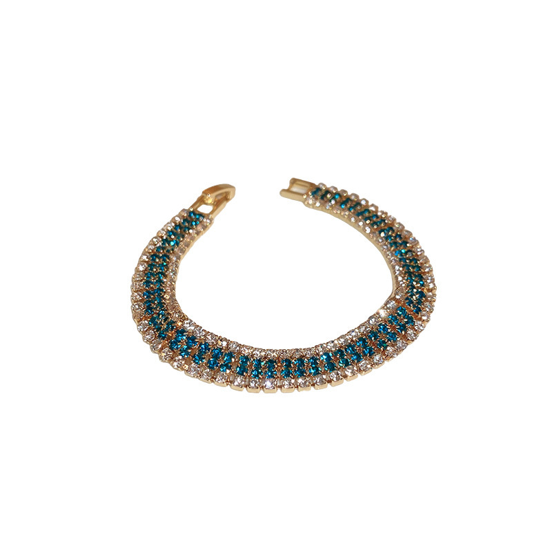 Pulsera de diamantes de lujo ligero europea y americana, pulsera de diseño de personalidad de nicho de todo fósforo, temperamento de moda, joyería de sentido avanzado al por mayor