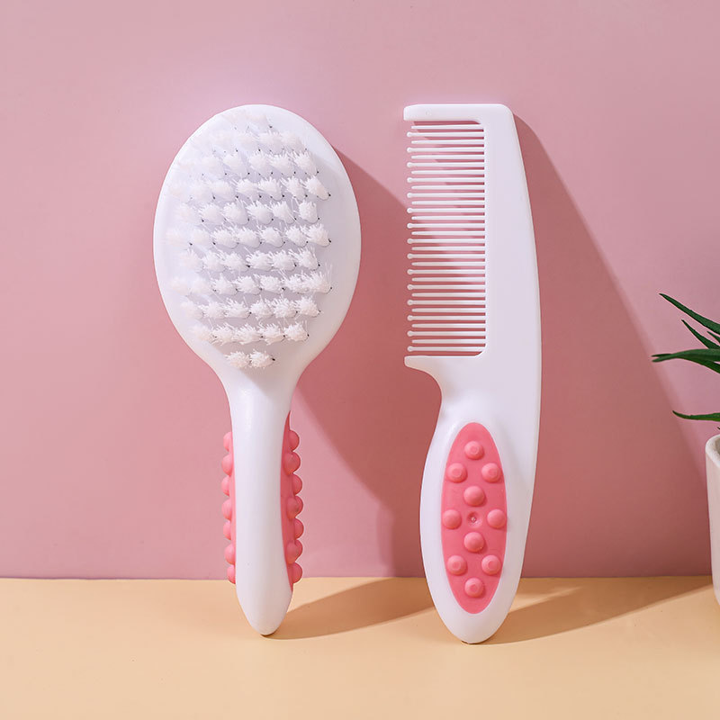 Traje de cepillo de Peine de nylon de dos colores para bebés Baño Cuidado del baño Cepillo de pelo suave para niños