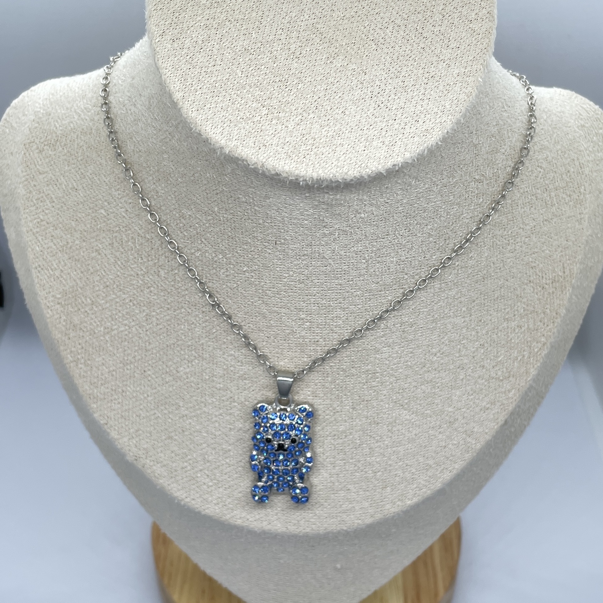 Heißer Verkauf Cartoon Nette Eisbär Anhänger Halskette, Modische Und Vielseitig frauen Tier Schmuck Zubehör Geschenk_voghion.com