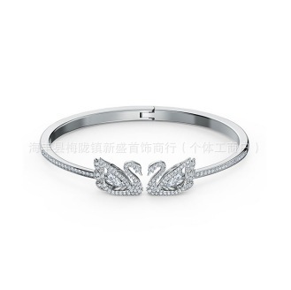 스마트 화이트 스완 팔찌