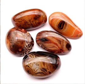 玉器工艺品;吊坠;宝石工艺品