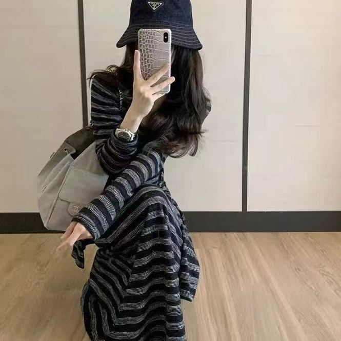 纯欲辣妹U领条纹长袖连衣裙女秋季新款修身高级感复古包臀长裙子|undefined