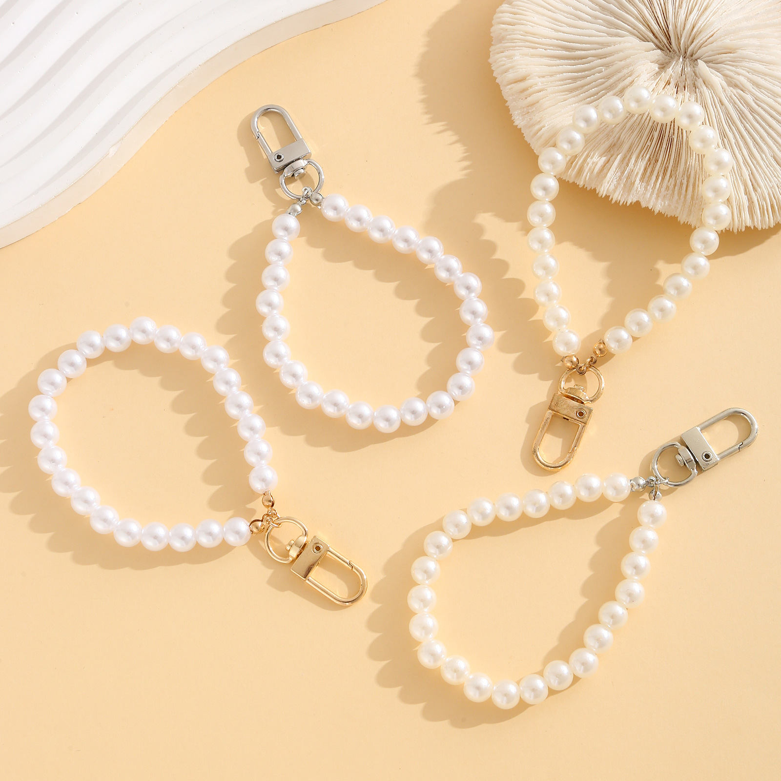 Handmade Pearl Chain Phone Case And Keychain Charm Decoration_voghion.com