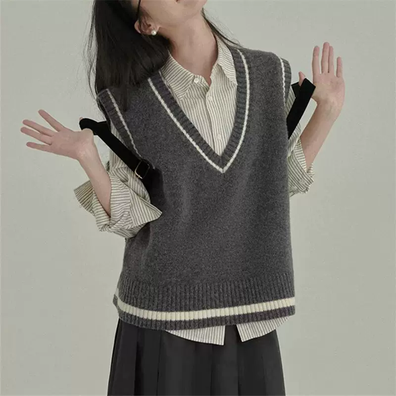 针织马甲女秋季V领新款学院风宽松叠穿套头毛衣背心马夹女潮