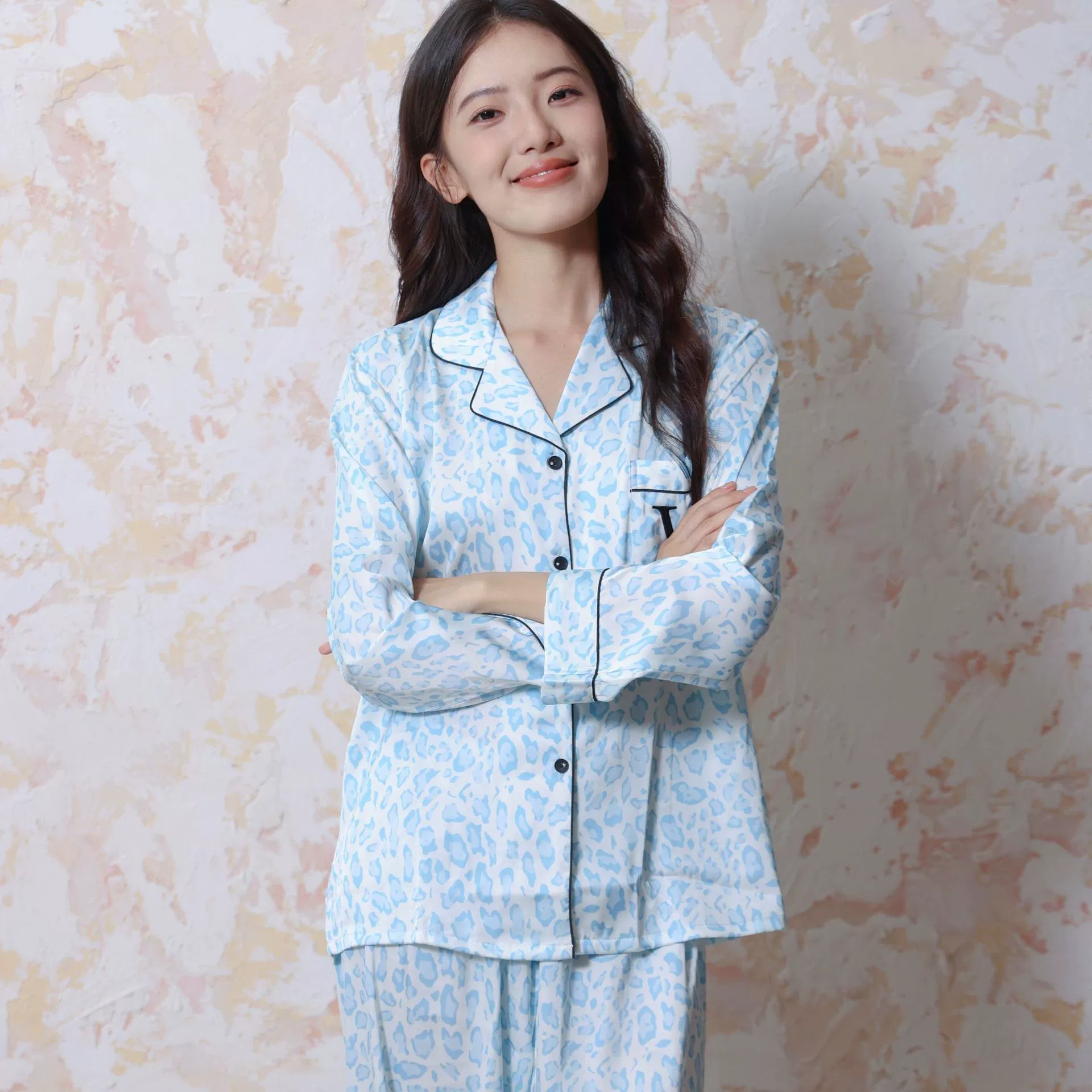 Женские пижамы весна-осень 2024, новый комплект из льняной ткани, длинные рукава и брюки, модный осенний домашний костюм