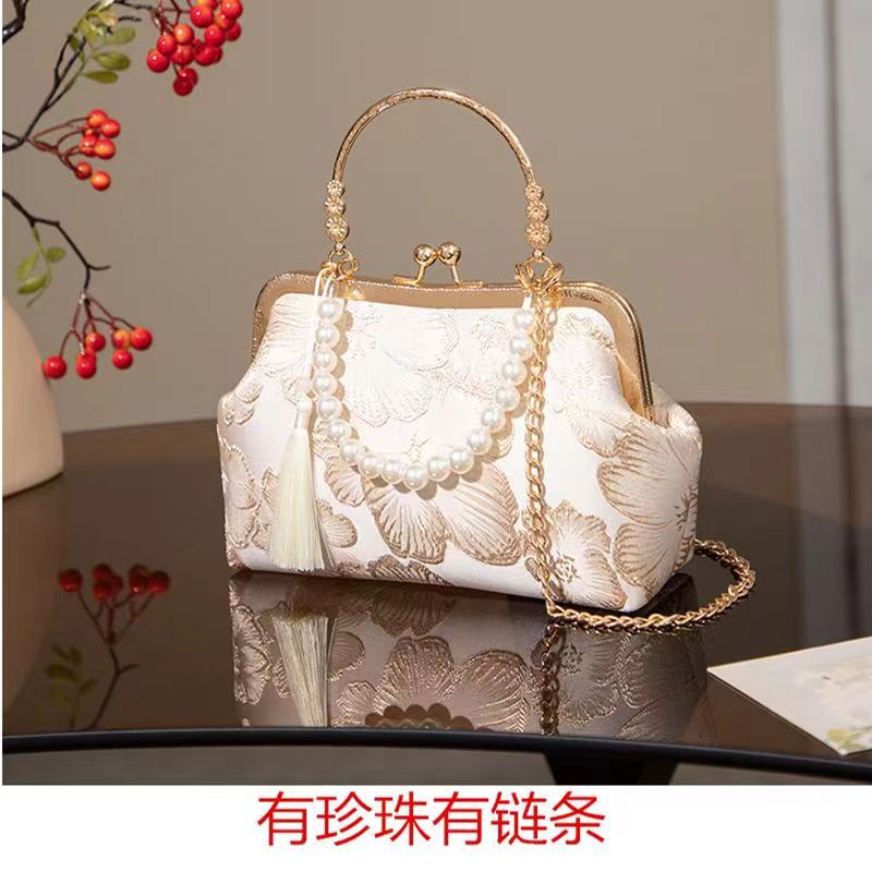 카키 [진주와 체인]]