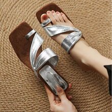 �����¿�A�_�R�yɫ����2025�⴩�߸��r����Ь�¸���ЬС��ֺ