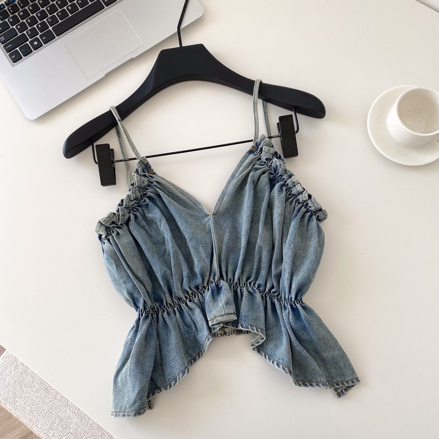 Girls' backless denim camisole, sweet style, summer 2026 new fashion slim-fit V-neck irregular top.
