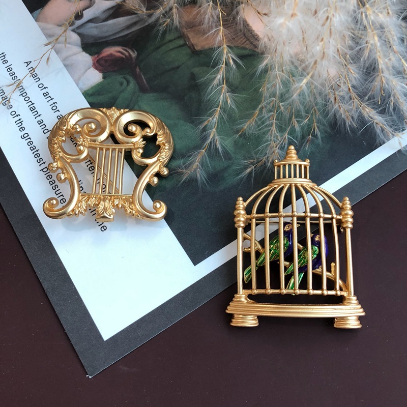 Retro Goldfish Umbrella Bird Cage Alloy Enamel Rhinestones Women's Brooches display picture 4