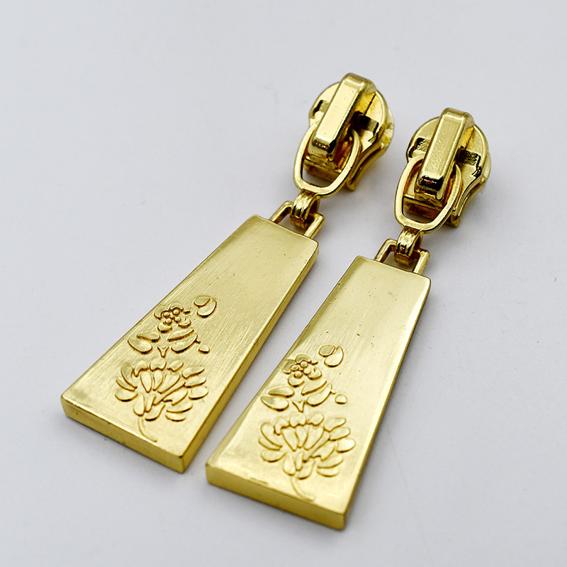 No.3金属製ジッパープル、バッグ付属品、銅歯ジッパーロック、鉄製プル、厚みのあるジッパープル、小さなジッパープル|undefined